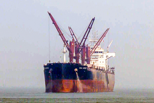nandadevi-ship-hormuz-1773824033
